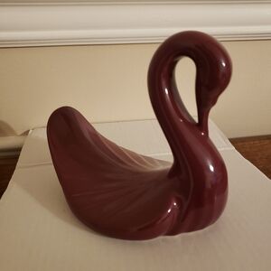 VTG Swan Ceramic‎ Towel Holder, bathroom Decor Maroon Plum Color, Cottagecore
